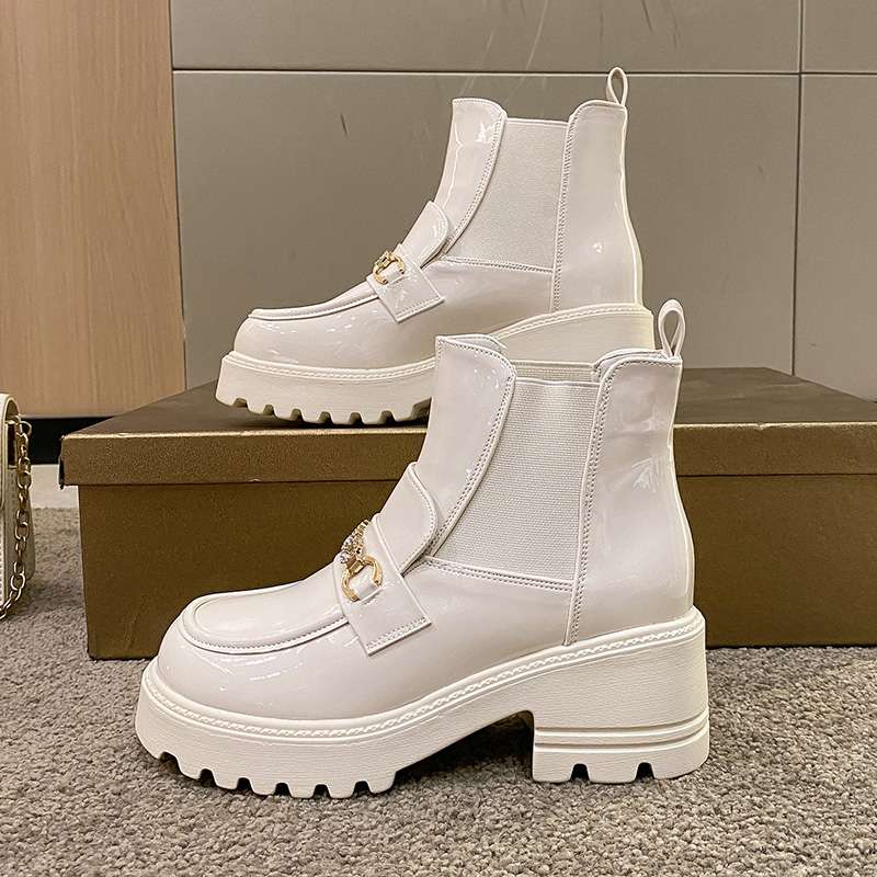 ハイヒール チェーンアクセント厚底ショートブーツ