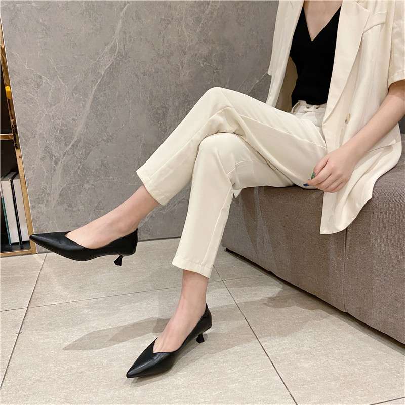 ハイヒール クラシカル細ヒールポインテッドパンプス