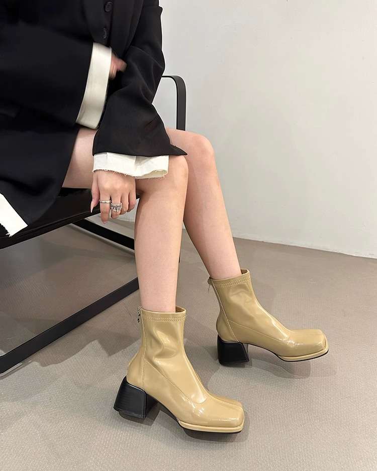 ハイヒール スクエアトゥチャンキーブーツ