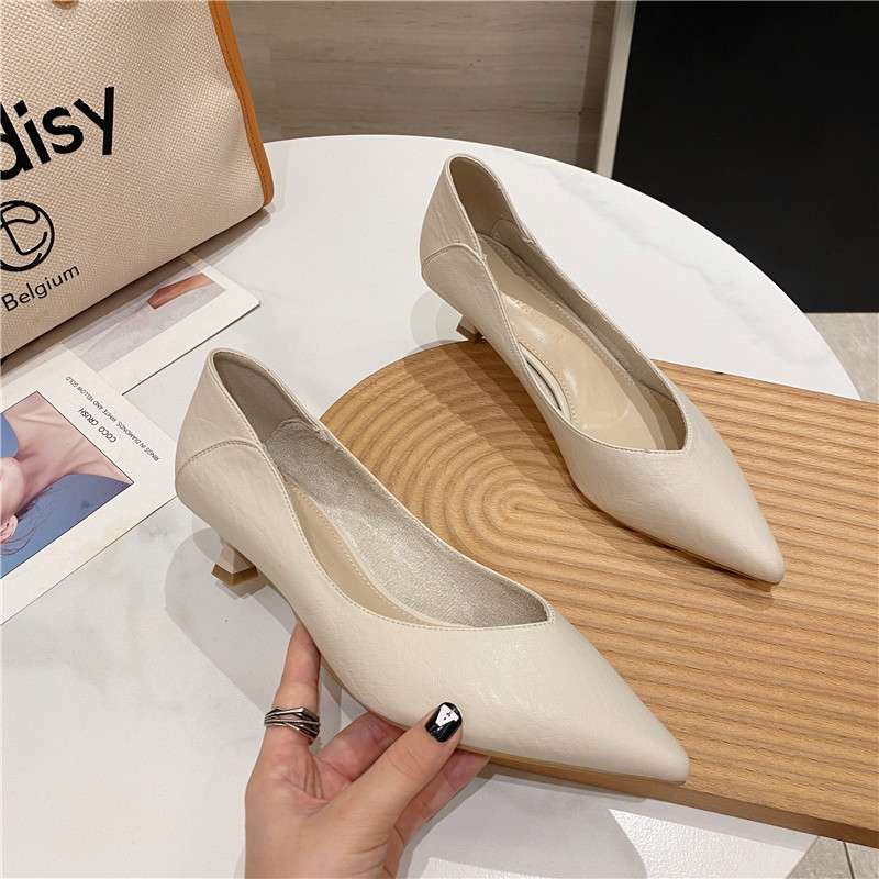 ハイヒール クラシカル細ヒールポインテッドパンプス