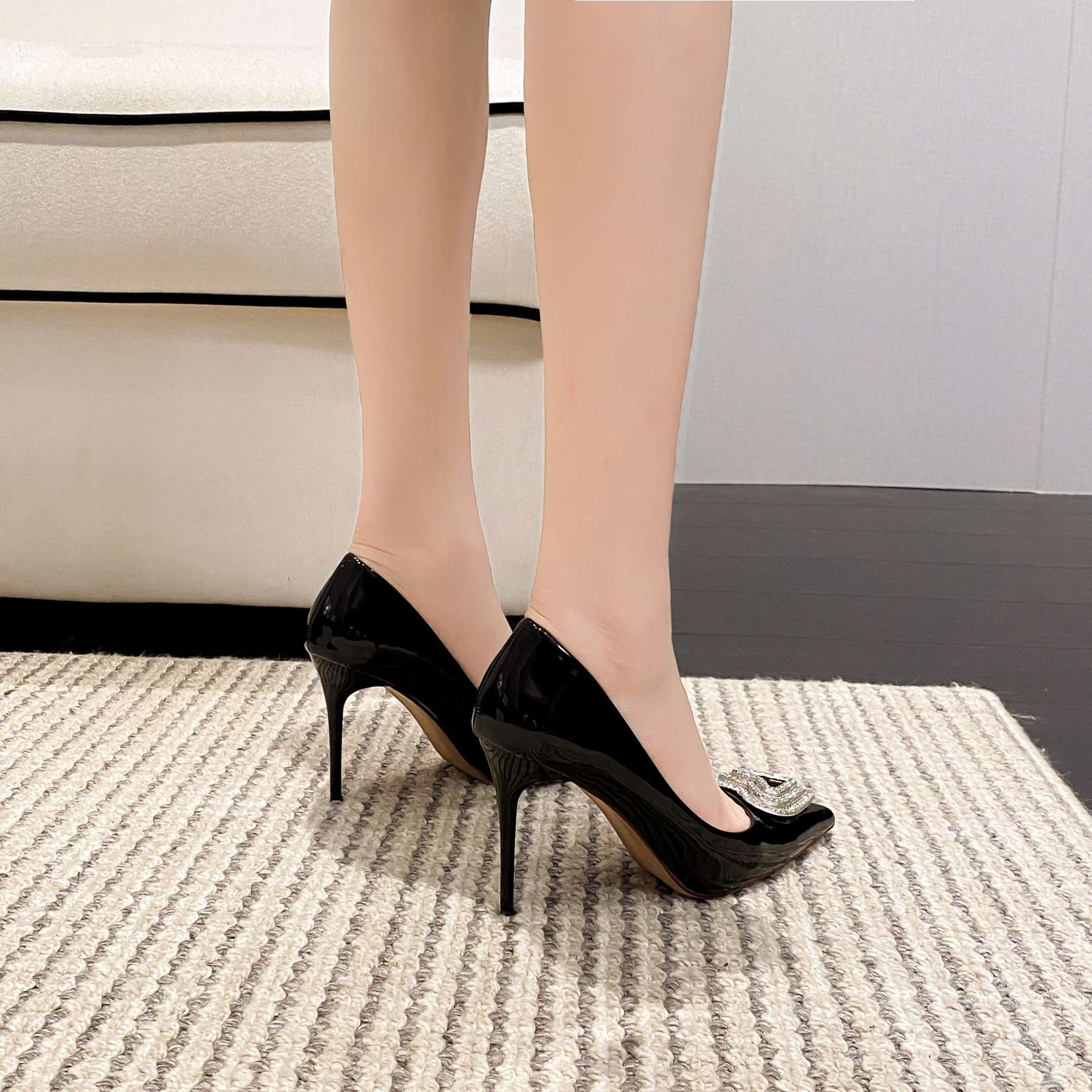 ハイヒール キラキラ装飾付きクチュールパンプス